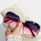 Damskie okulary z gradientowym efektem