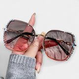 Damskie okulary z gradientowym efektem
